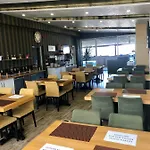 Era Palace Otel 3*