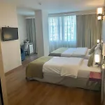 Era Palace Otel 3*