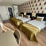 Era Palace Otel 3*