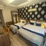 Era Palace 3*