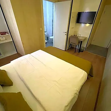 Era Palace 3*