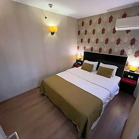 Era Palace Szálloda 3*