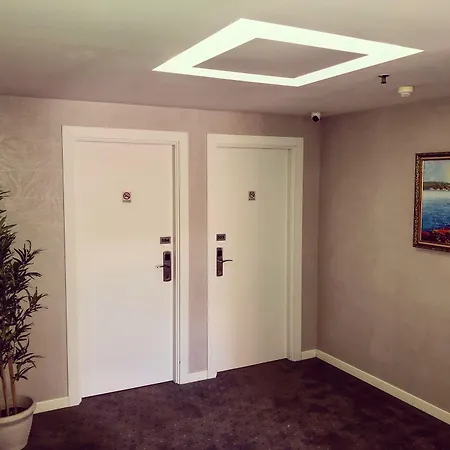 Era Palace 3*