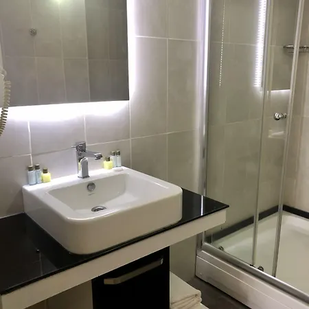 Era Palace 3*
