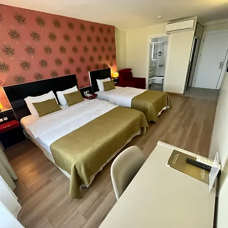 Era Palace Hotel