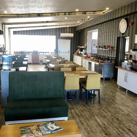Era Palace 3*
