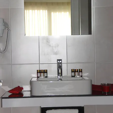 Era Palace Hotel 3*