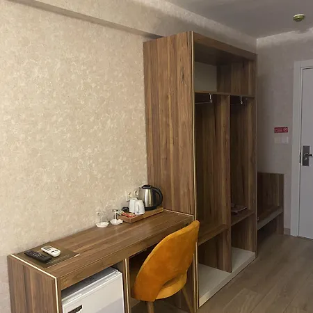 Era Palace Hotel